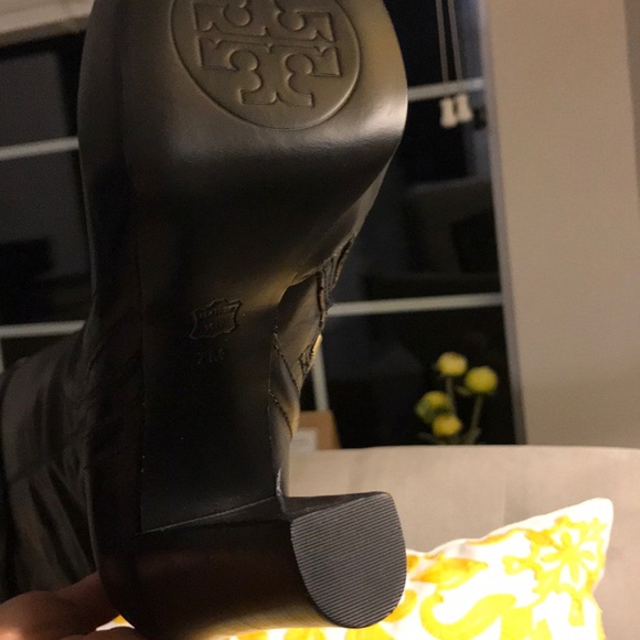 Tory Burch NWOT Leather Boots - Picture 4 of 5